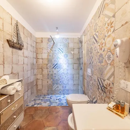 Quattrocuori Boutique & 4* Portopalo Di Capo Passero