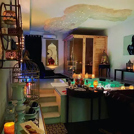 Otel Quattrocuori Boutique & 4*